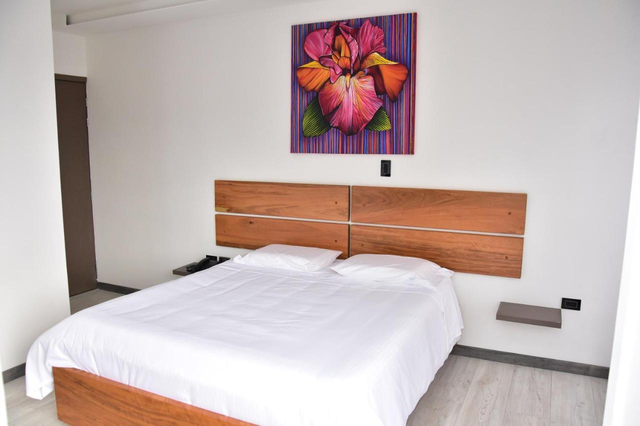 Hotel Valcon Santa Rosa de Cabal Bagian luar foto