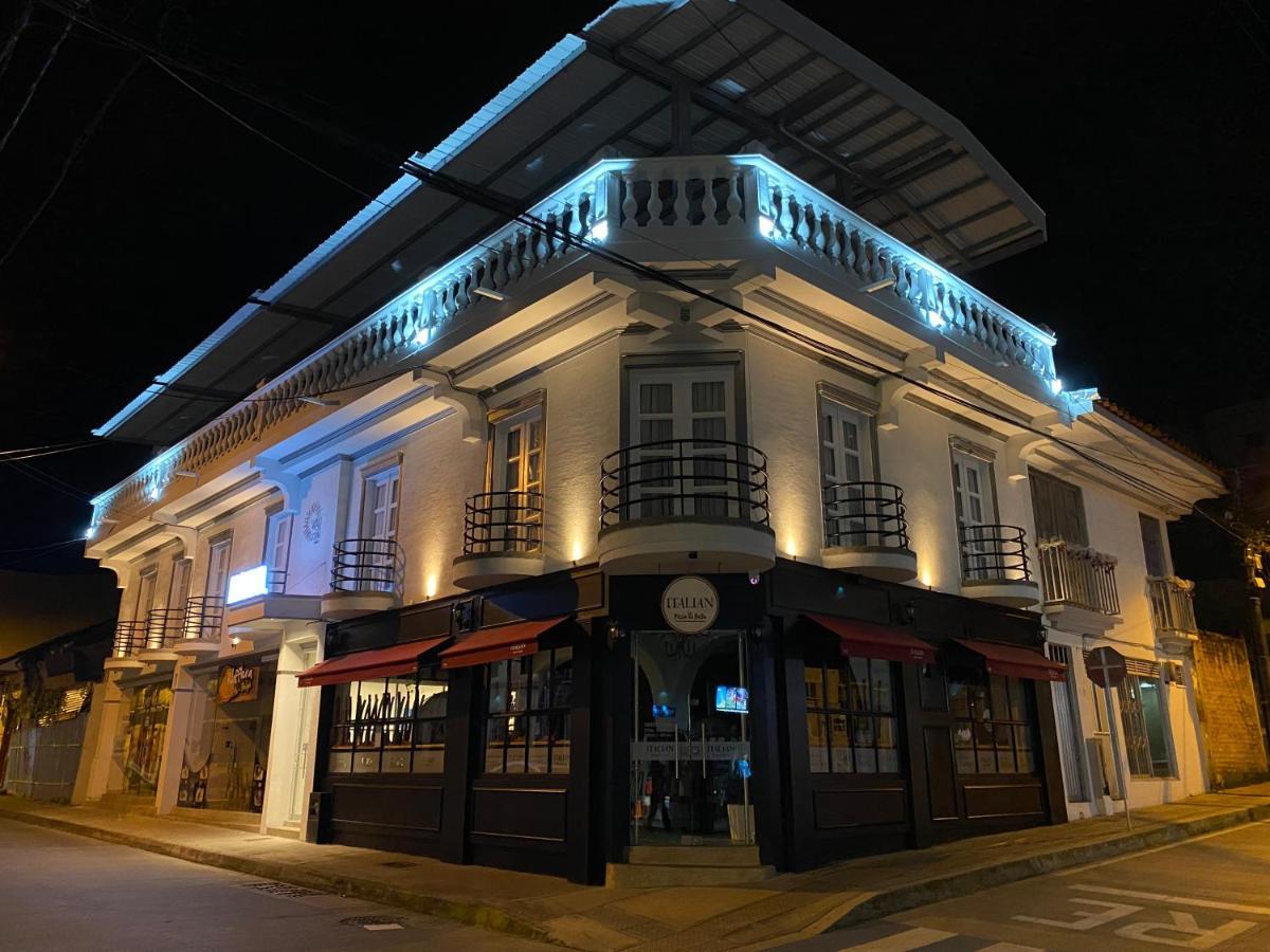Hotel Valcon Santa Rosa de Cabal Bagian luar foto